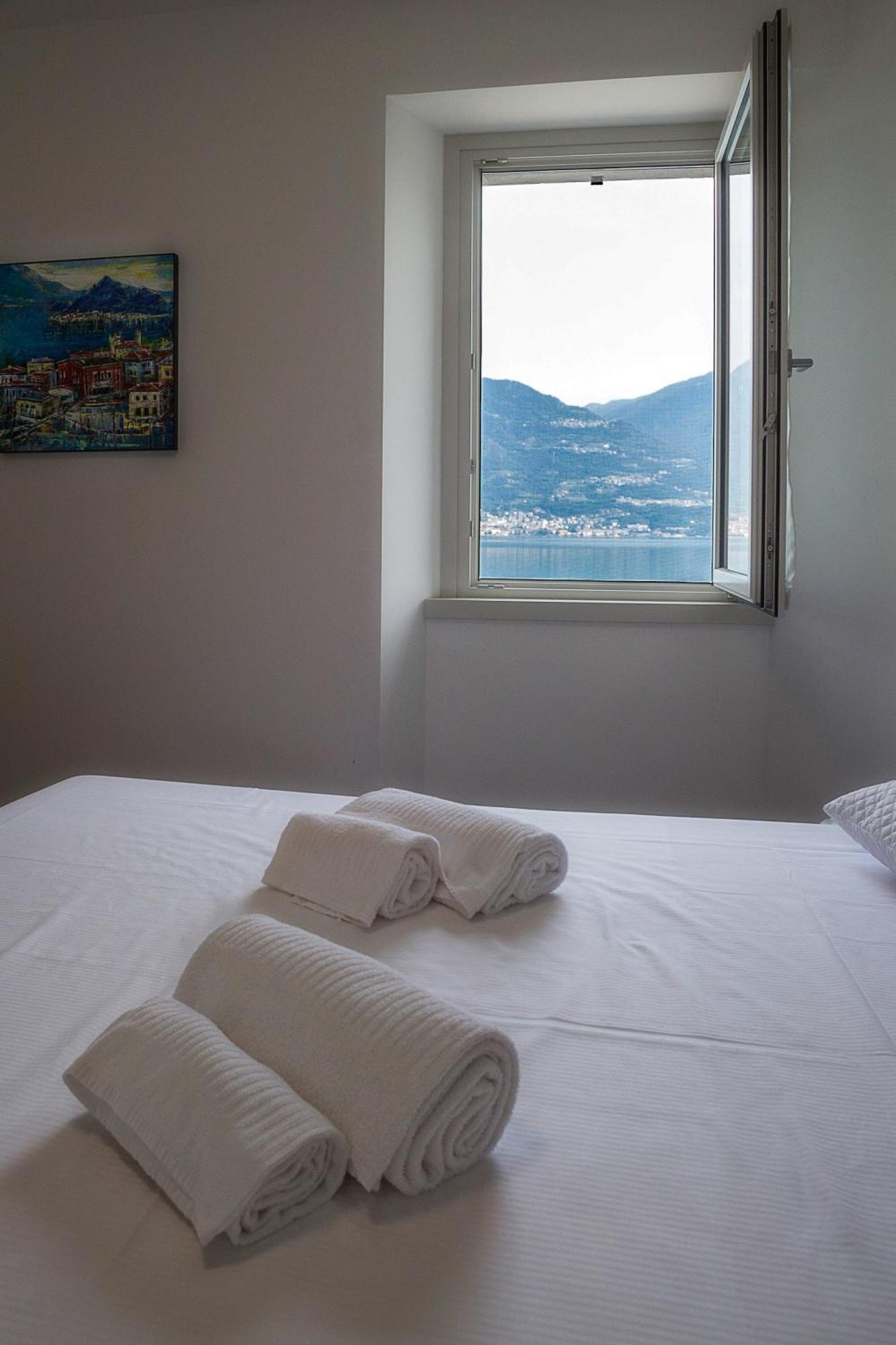 Lakefront Home Residenza Il Gallo In Riva Al Lago Pisogne Eksteriør billede